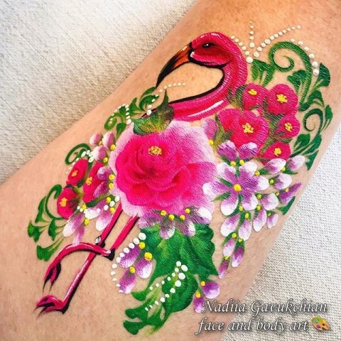 Farba do malowania twarzy i ciała GrimMaster UV NEON PINK 32g