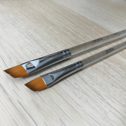 Pędzel do malowania twarzy i ciała płaski syntetyczny skośny GrimMaster Nadiia #2