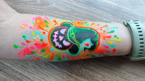 Paleta farb do malowania twarzy i ciała GrimMaster VIVID VIBES mix 8 x 13g